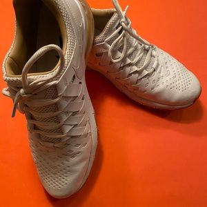 Nike Fingertrap Air Max trainers